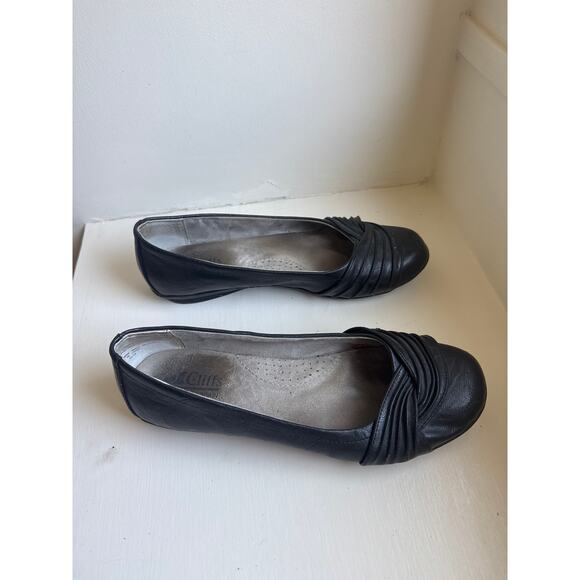 CLIFFS BY WHITE MOUNTAIN 8 Women's Hilt Comfort Flats - Picture 4 of 5